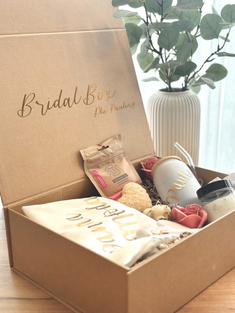 BridalBox - box prezentowy dla Panny Młodej PREMIUM - prezent na ślub, panieński