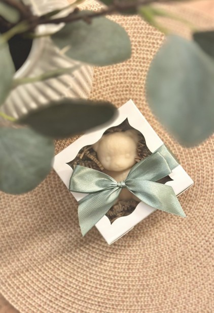 Mydełko miś w białym pudełeczku ze wstążką - możliwość PERSONALIZACJI - drobny upominek, prezent, podziękowanie, podziękowania, baby shower, chrzciny, urodziny i inne uroczystości, dla dziecka, dla niej