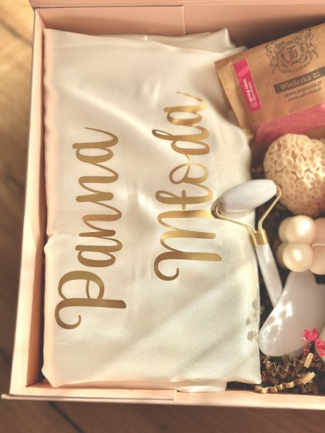 BridalBox - box prezentowy dla Panny Młodej PREMIUM - prezent na ślub, panieński