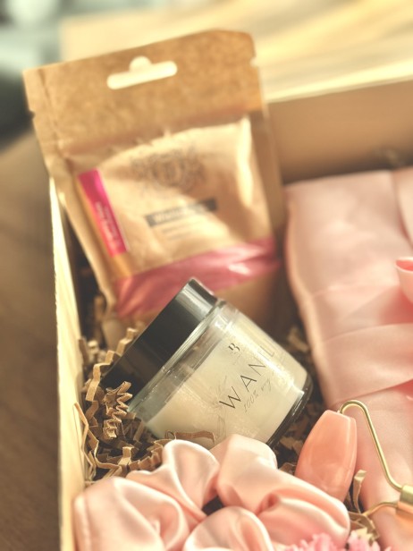 RelaxBox - chwila relaxu - box prezentowy róż PREMIUM - baby shower, dla przyszłej mamy, dzień mamy, urodziny, walentynki, dla dziewczyny, panieński, ślub, dla Niej