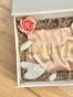 BridesmaidBox - box prezentowy dla Świadkowej - personalizowany szlafrok, piwonia, kieliszek, gumka, roler i masażer Gua Sha - podziękowanie, prezent, zapytanie o świadkowanie, panieński, ślub