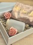 BridesmaidBox - box prezentowy dla Świadkowej - personalizowany szlafrok, kubek z bambusową pokrywką i szklaną rurką- podziękowanie, prezent, zapytanie o świadkowanie, panieński, ślub