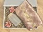 BridesmaidBox - box prezentowy dla Świadkowej - personalizowany szlafrok, kubek z bambusową pokrywką i szklaną rurką- podziękowanie, prezent, zapytanie o świadkowanie, panieński, ślub