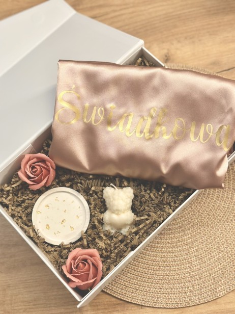 BridesmaidBox - box prezentowy dla Świadkowej - personalizowany szlafrok, podstawka z gipsu polimerowego i świeczka sojowa - podziękowanie, prezent, zapytanie o świadkowanie, panieński, ślub