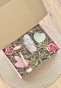 Box prezentowy na urodziny, panieński, dla panny młodej/świadkowej, upominek - kieliszek, gumka Scrunchie, roler i masażer Gua Sha, lusterko serduszko